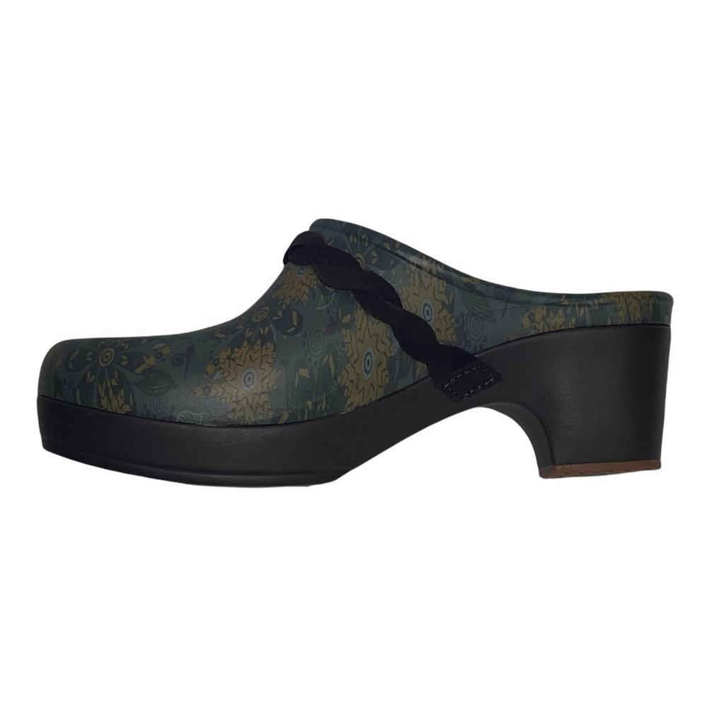 Crocs Women's Sarah Floral Dual Comfort Mules/Clogs Blue Brown Size 9